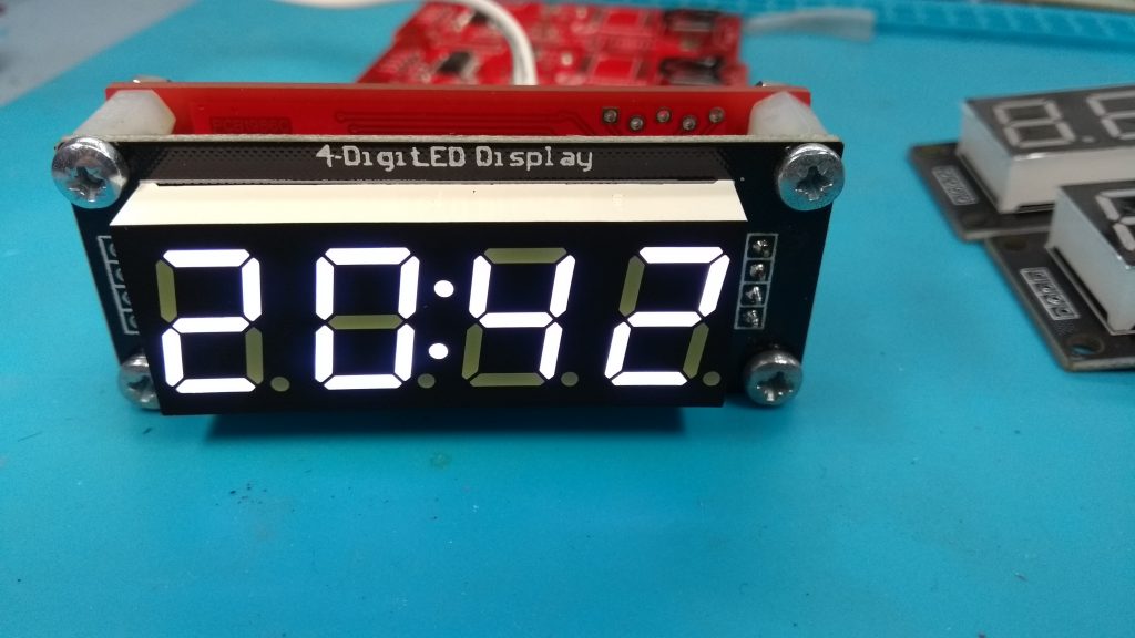Simple 7-Segment LED Clock | Picprojects